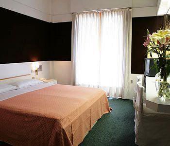 Hotel Isola Di Lauria Lauria Inferiore Extérieur photo